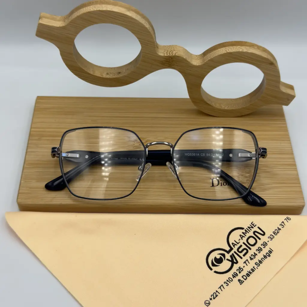 [MQ5361A C5 54 - 17 142] DIOR