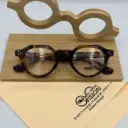 MOSCOT