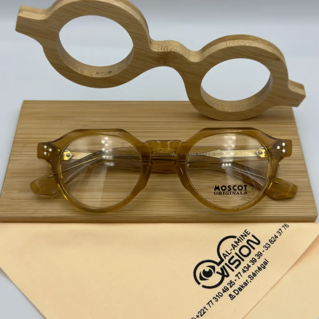MOSCOT