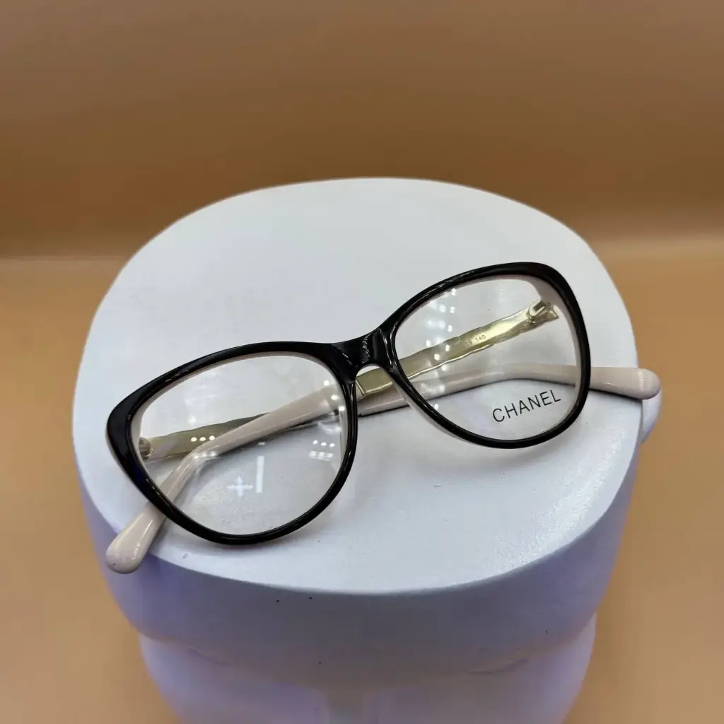 [FEMME CH3382 C8 51-19] PHOTOGRAY ANTIREFLET