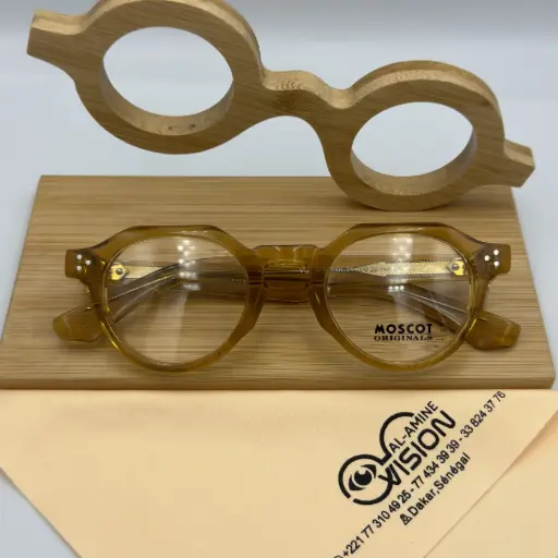 [VG66301 COL 03 47 - 23 145] MOSCOT